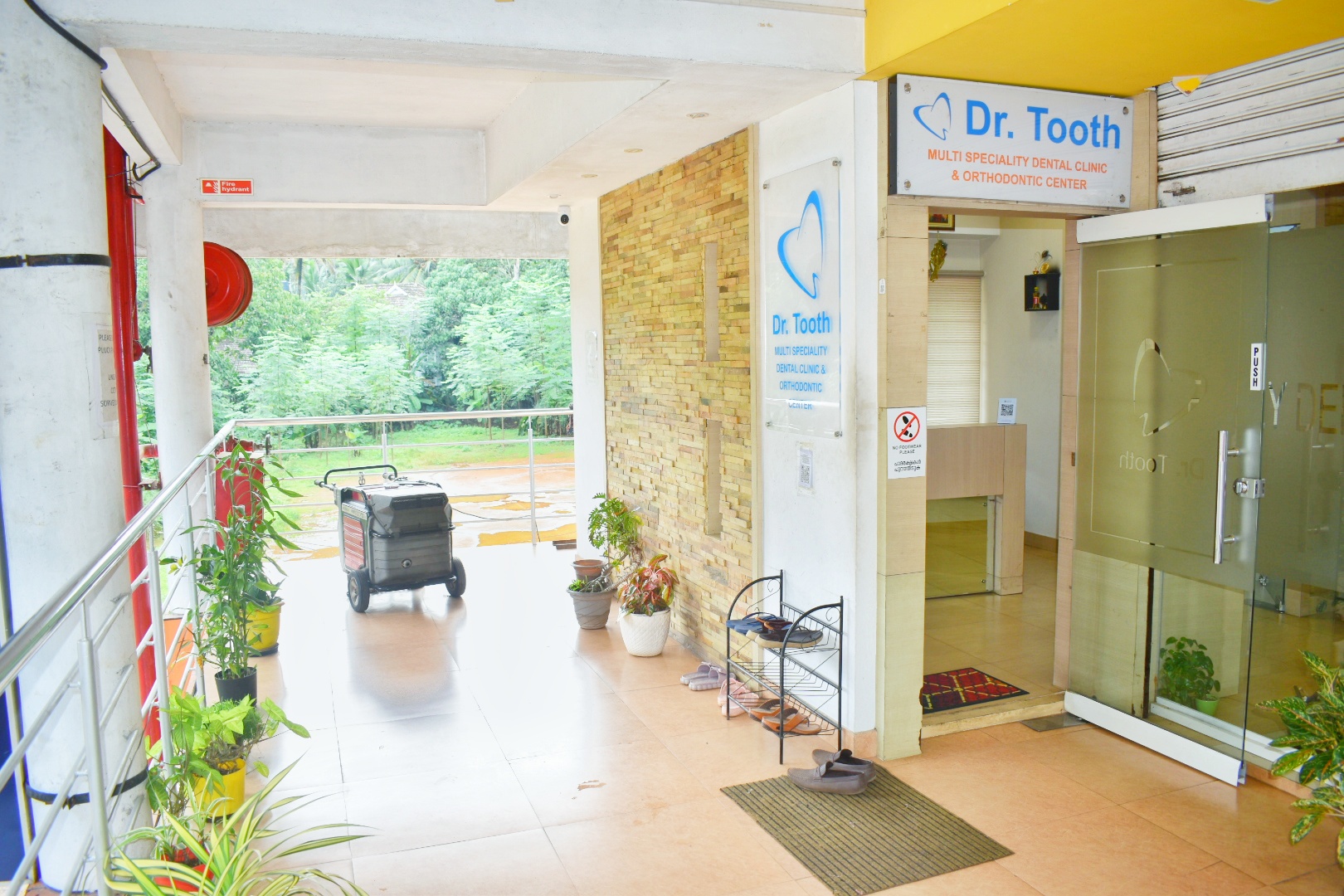 Welcoming entrance designed to offer comfort, cleanliness, and a warm first impression